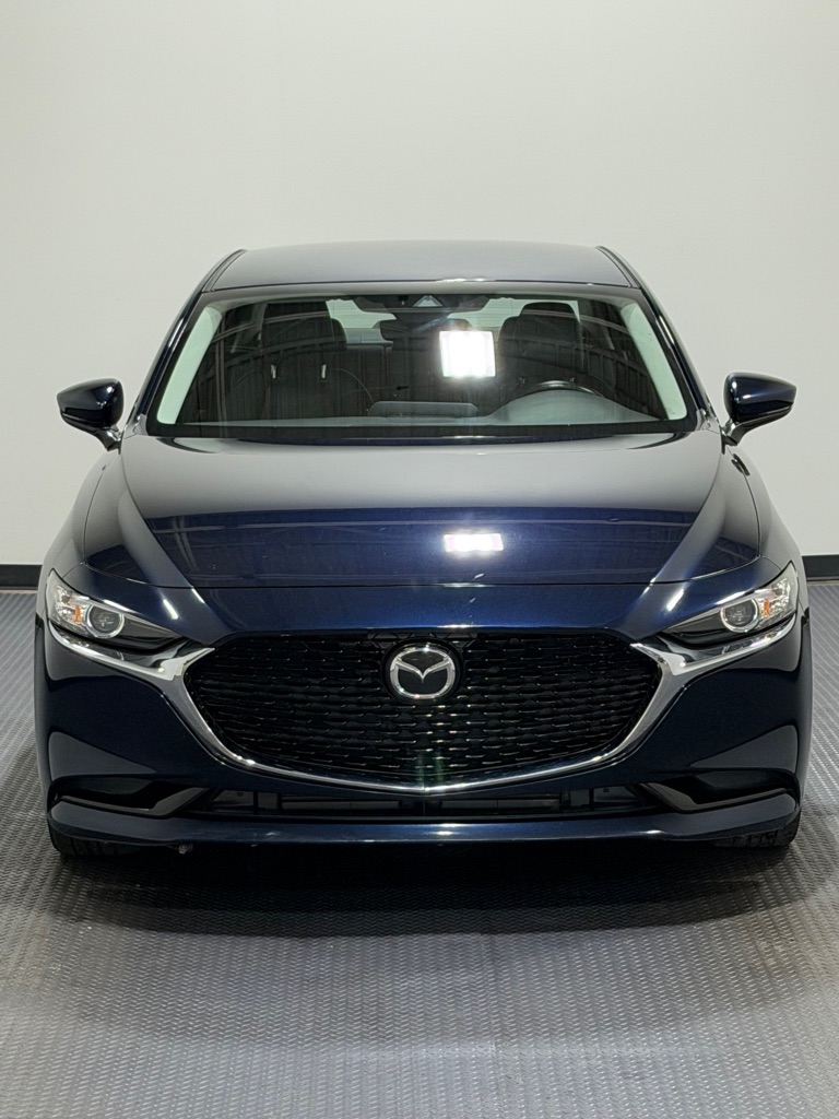 Photo 3 of this MAZDA 3