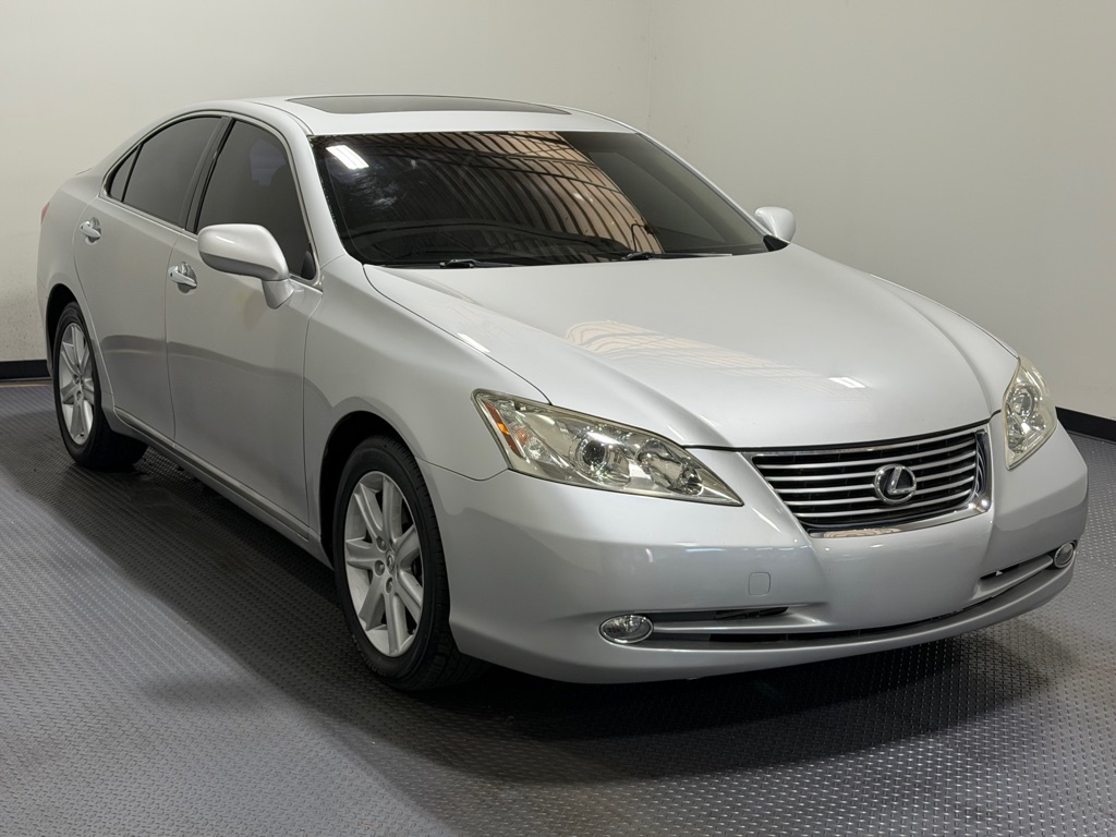 Photo 3 of this LEXUS ES