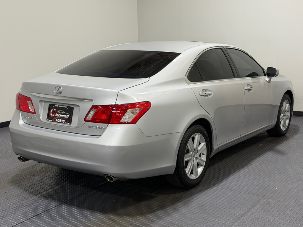 Photo 4 of this LEXUS ES
