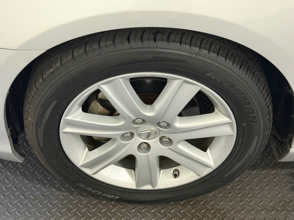 Photo 20 of this LEXUS ES