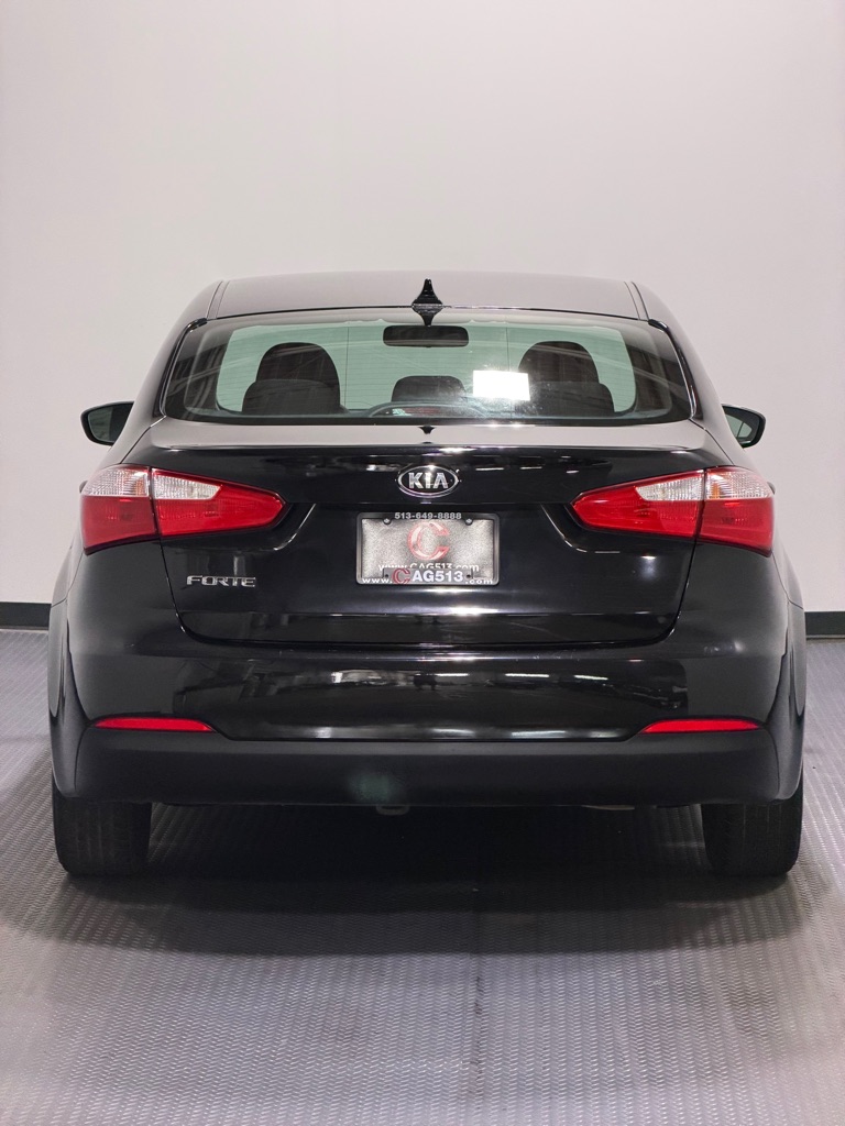 Photo 5 of this KIA FORTE
