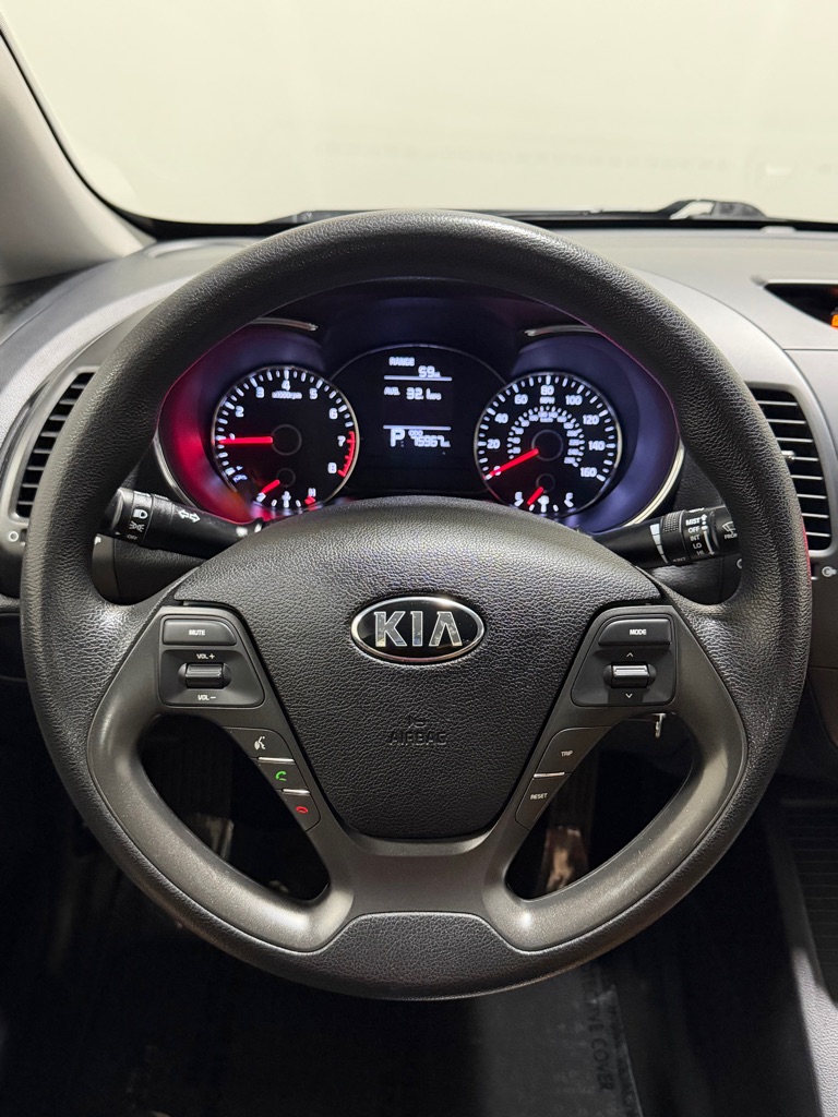 Photo 14 of this KIA FORTE