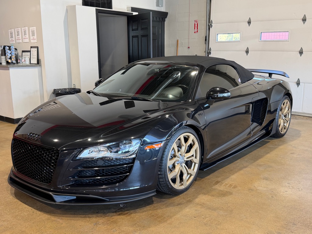 2012 AUDI R8