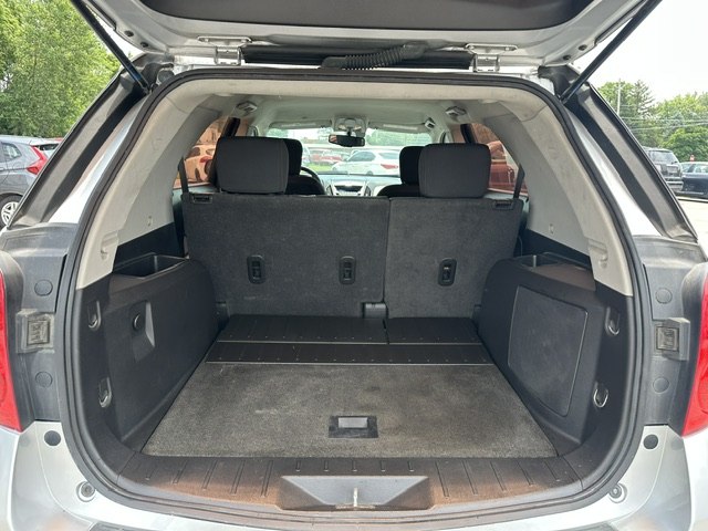Photo 15 of this CHEVROLET EQUINOX