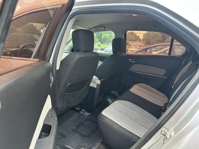 Photo 14 of this CHEVROLET EQUINOX