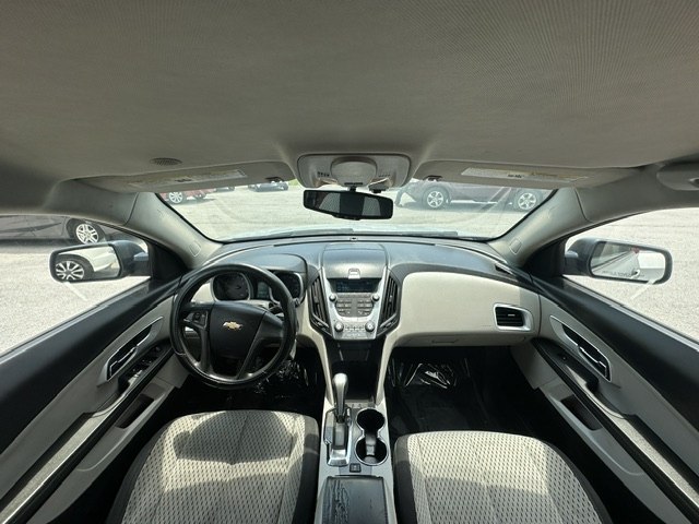 Photo 18 of this CHEVROLET EQUINOX