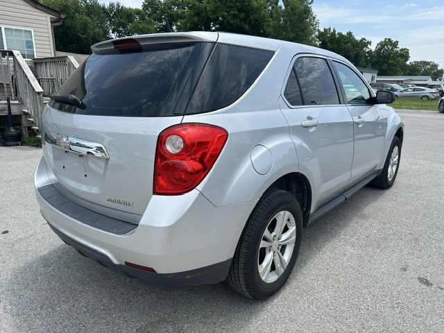 Photo 3 of this CHEVROLET EQUINOX