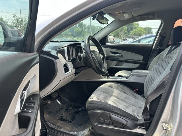 Photo 13 of this CHEVROLET EQUINOX