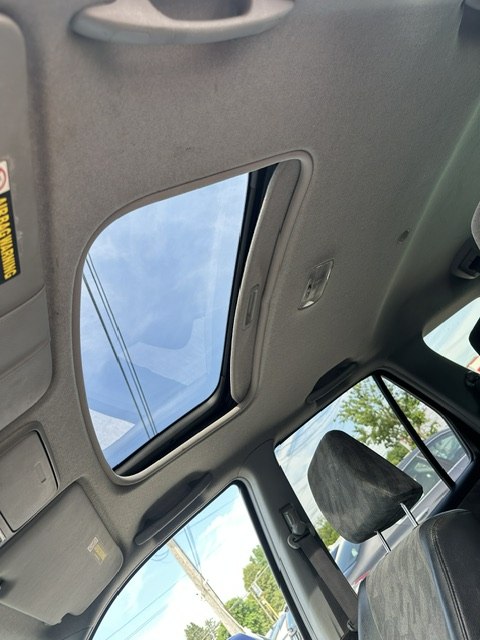 Photo 10 of this HONDA CR-V