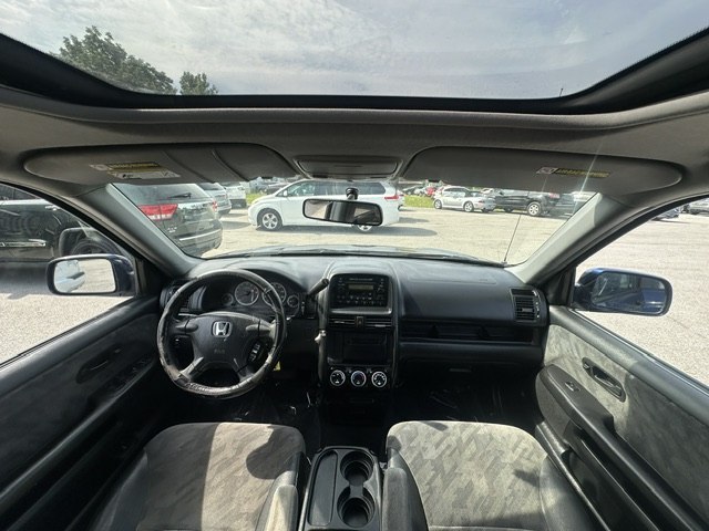 Photo 19 of this HONDA CR-V