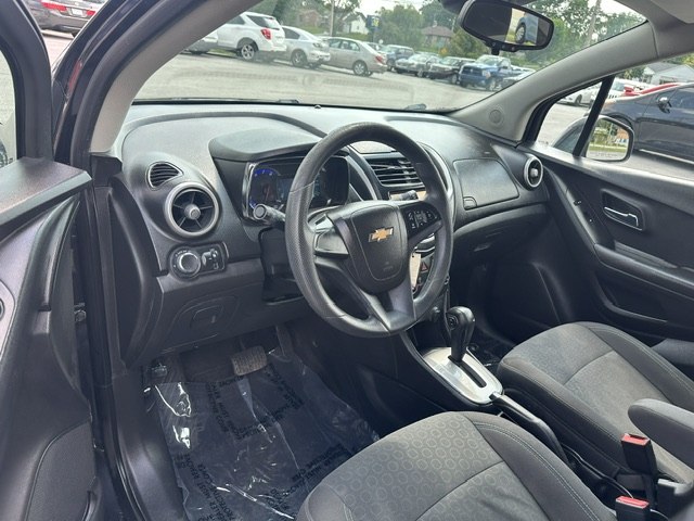Photo 9 of this CHEVROLET TRAX