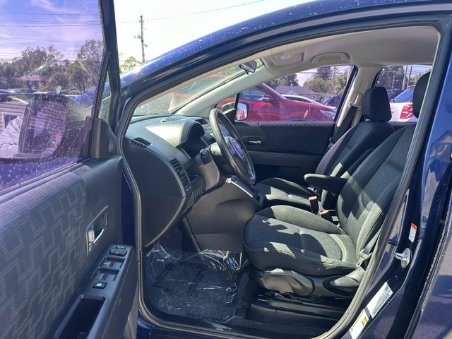 Photo 14 of this MAZDA 5
