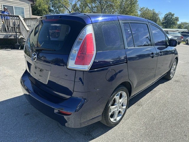 Photo 3 of this MAZDA 5