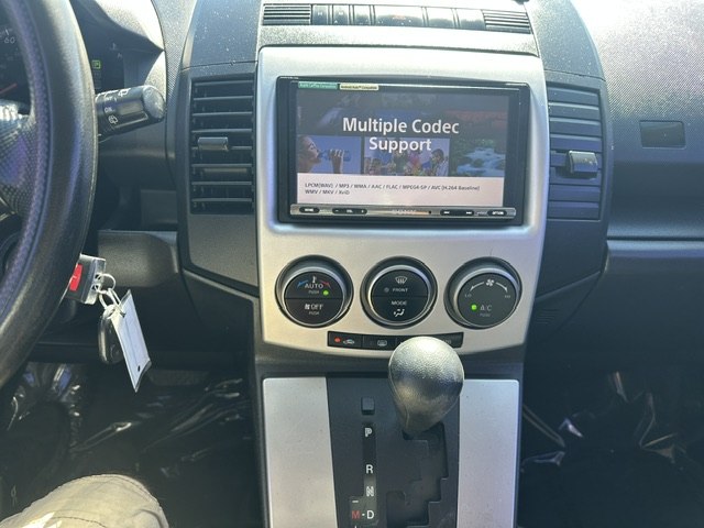 Photo 12 of this MAZDA 5