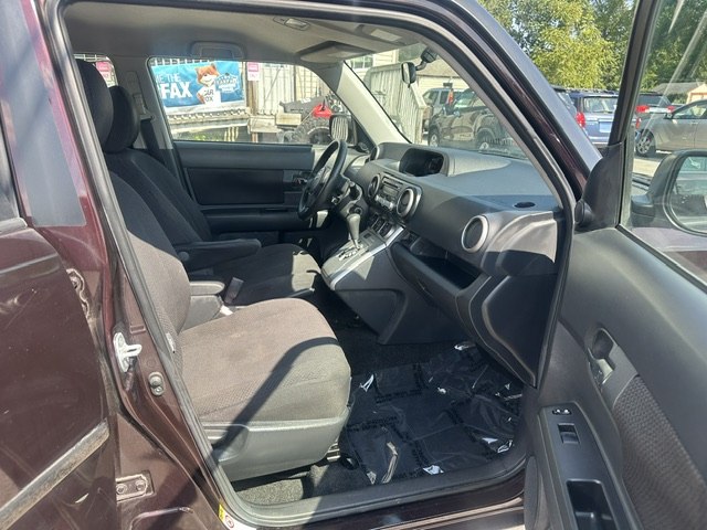 Photo 17 of this SCION XB