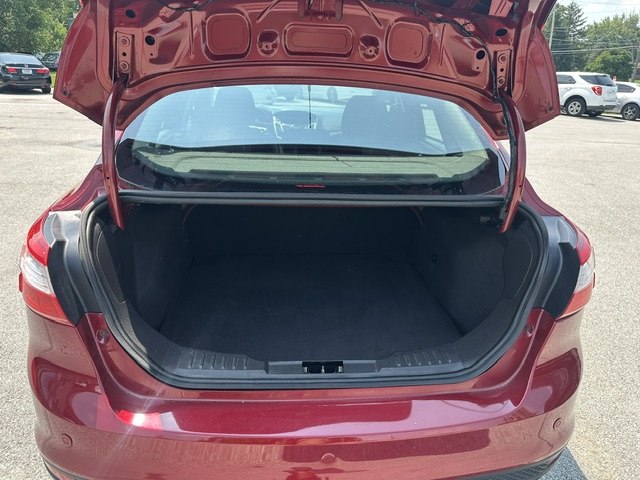Photo 17 of this FORD FOCUS