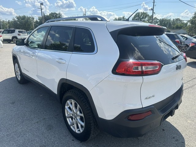 View vehicle photo 5