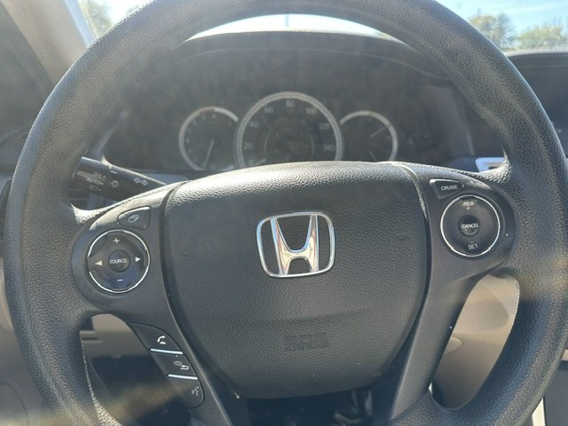 Photo 11 of this HONDA ACCORD