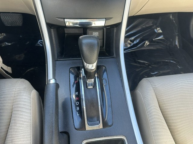 Photo 13 of this HONDA ACCORD