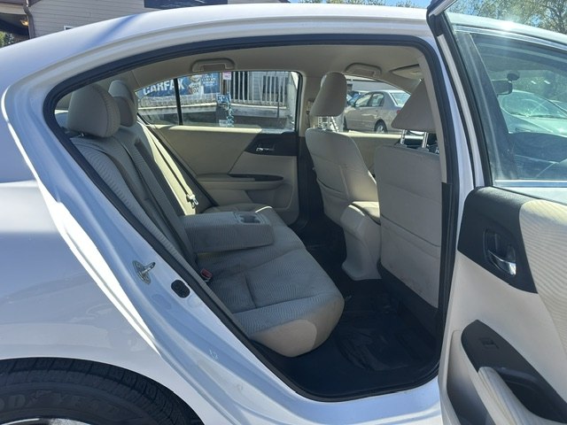 Photo 19 of this HONDA ACCORD
