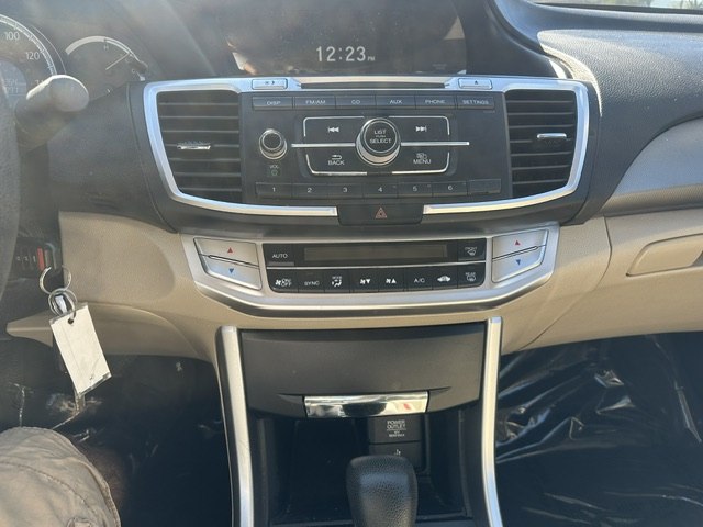 Photo 12 of this HONDA ACCORD