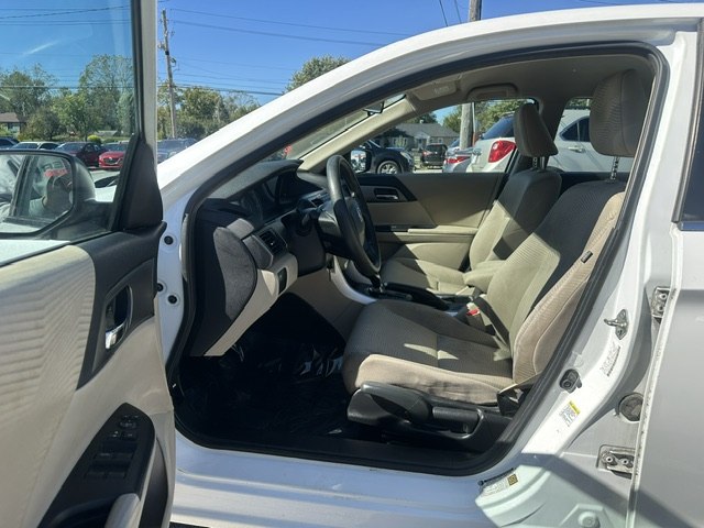 Photo 16 of this HONDA ACCORD