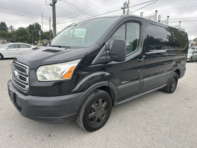 Photo 7 of this FORD TRANSIT