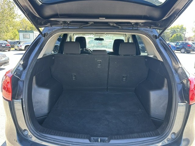 Photo 18 of this MAZDA CX-5
