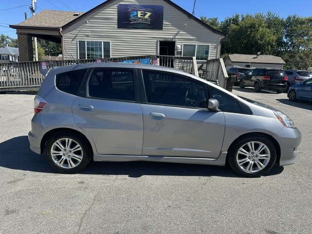 Photo 2 of this HONDA FIT