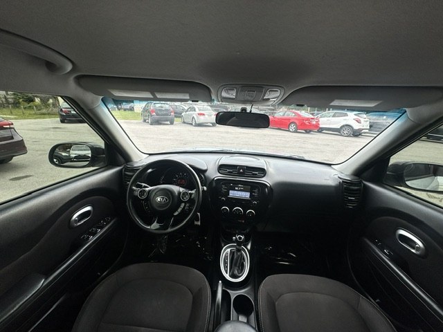 Photo 21 of this KIA SOUL