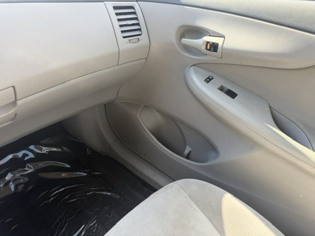 Photo 19 of this TOYOTA COROLLA