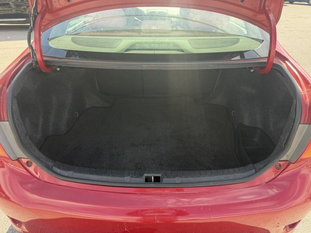 Photo 13 of this TOYOTA COROLLA
