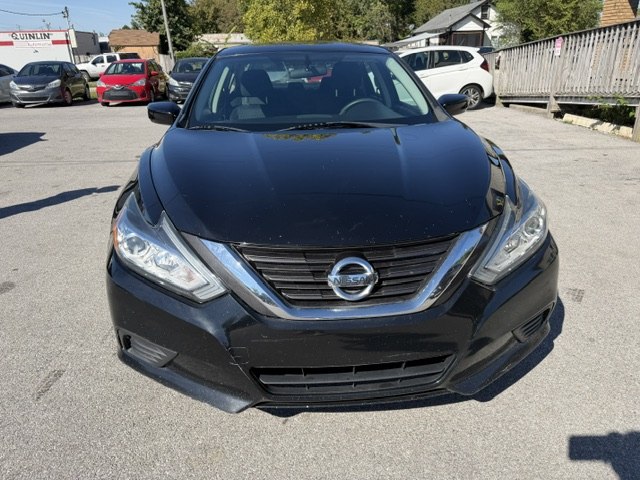 Photo 8 of this NISSAN ALTIMA