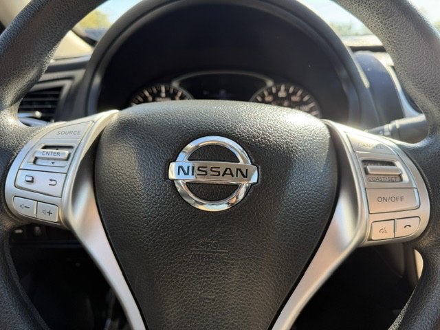 Photo 19 of this NISSAN ALTIMA