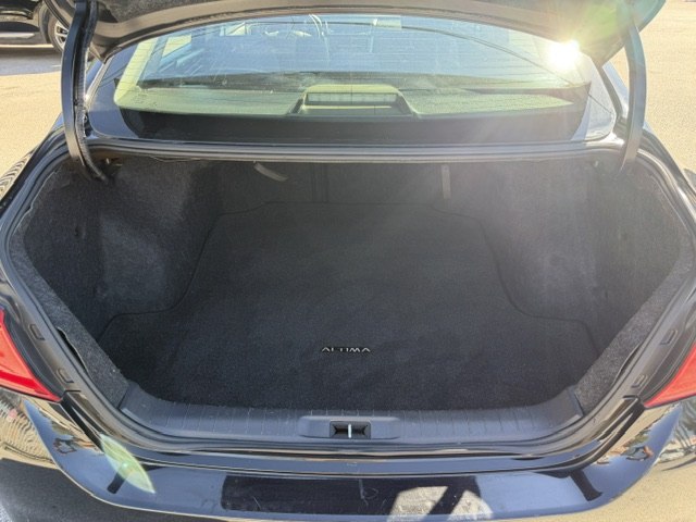 Photo 12 of this NISSAN ALTIMA