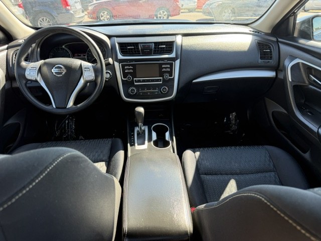 Photo 11 of this NISSAN ALTIMA