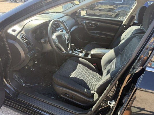 Photo 9 of this NISSAN ALTIMA