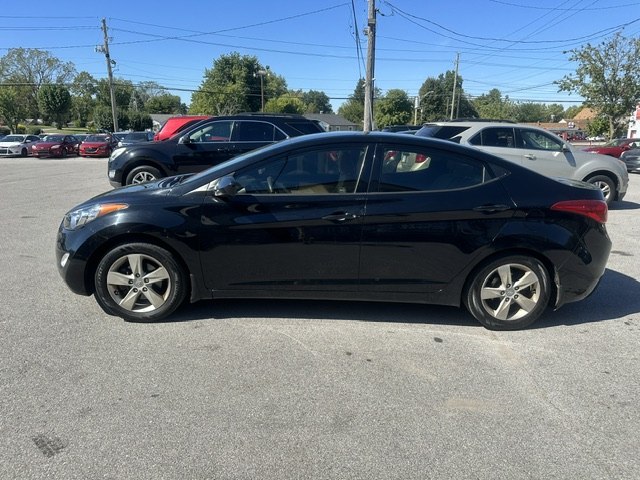 Photo 6 of this HYUNDAI ELANTRA