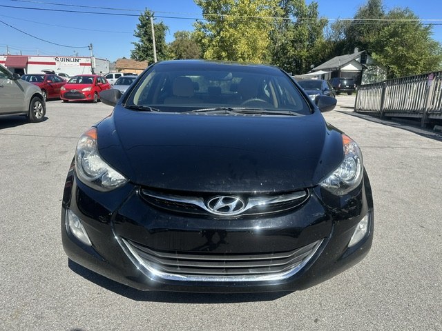 Photo 8 of this HYUNDAI ELANTRA