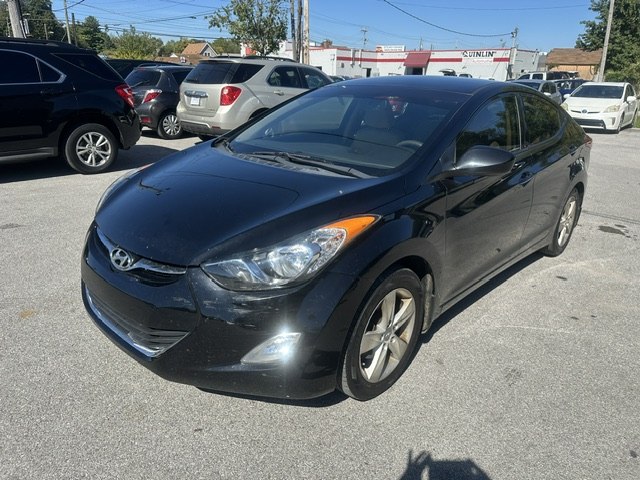 Photo 7 of this HYUNDAI ELANTRA