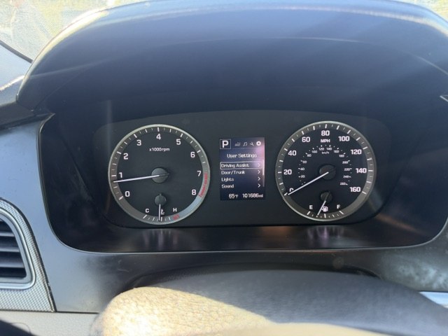 Photo 15 of this HYUNDAI SONATA