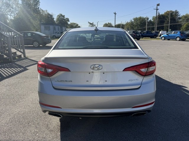 Photo 4 of this HYUNDAI SONATA