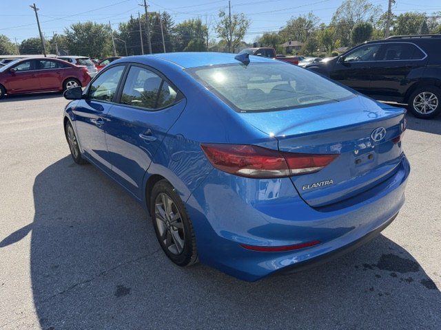 Photo 5 of this HYUNDAI ELANTRA