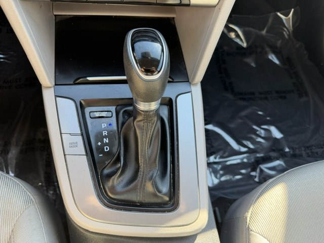 Photo 18 of this HYUNDAI ELANTRA