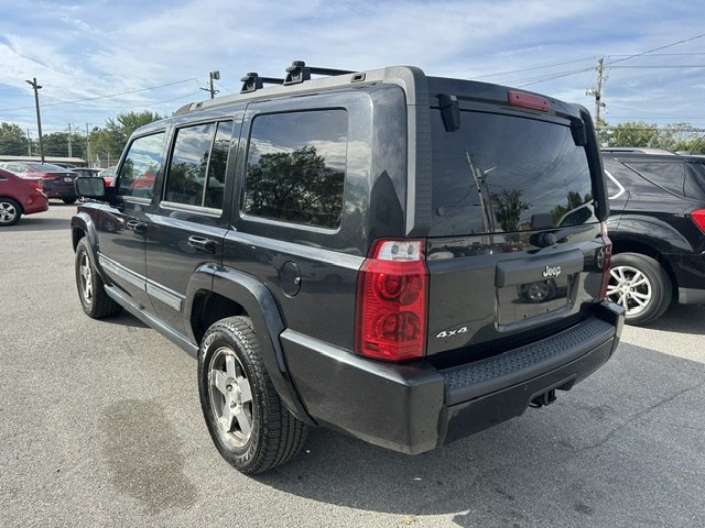 Photo 5 of this JEEP COMMANDER