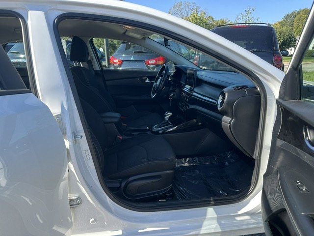 Photo 20 of this KIA FORTE