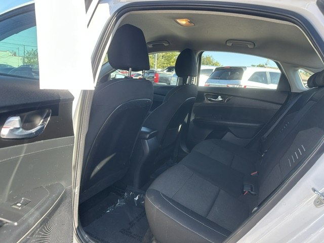 Photo 17 of this KIA FORTE