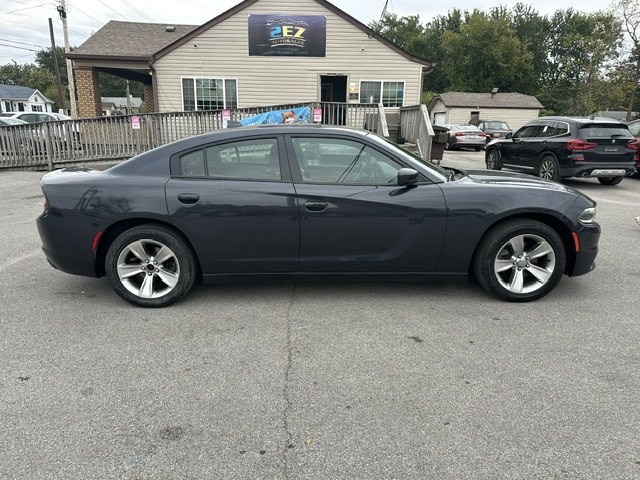 Photo 2 of this DODGE CHARGER