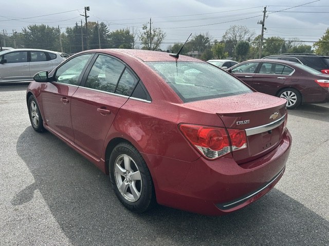 Photo 5 of this CHEVROLET CRUZE
