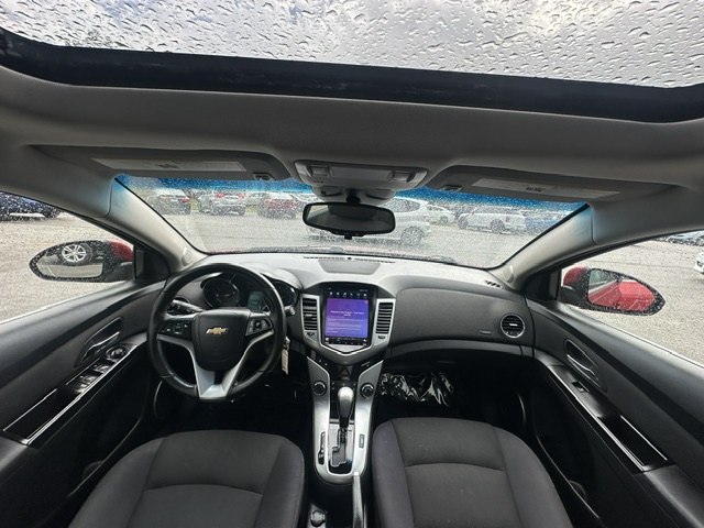 Photo 22 of this CHEVROLET CRUZE